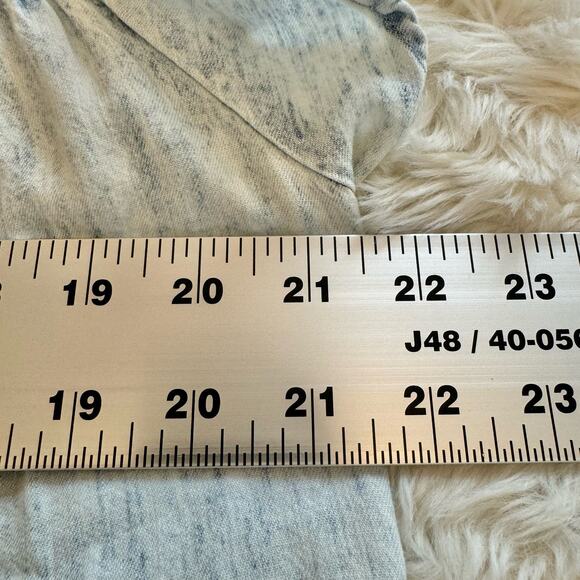 Rails Ruthie Light Acid Wash Button Down Ruffle Shirt Large - Picture 11 of 12